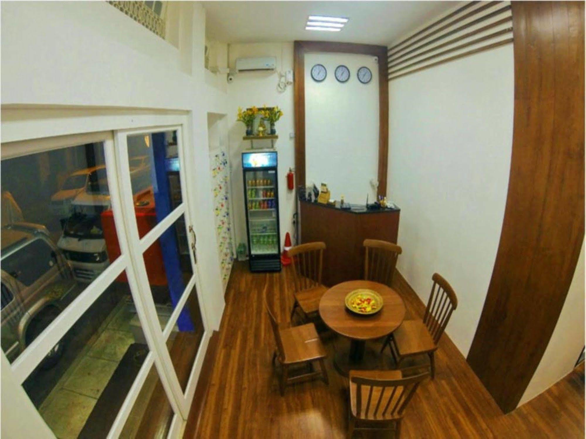 Four Rivers Youth Hostel 양곤 외부 사진